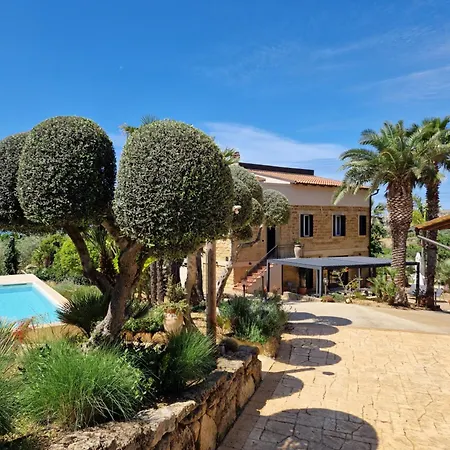 Bed & Breakfast Lekythos