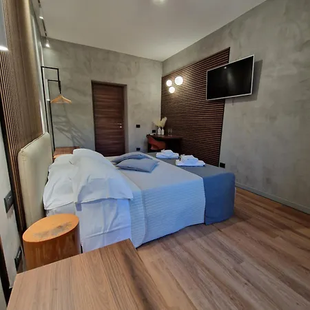 Bed & Breakfast Lekythos 2*