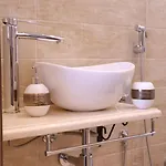 Bed & Breakfast Lekythos 4*