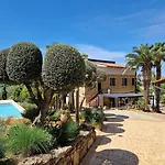 Lekythos Bed & Breakfast 4*