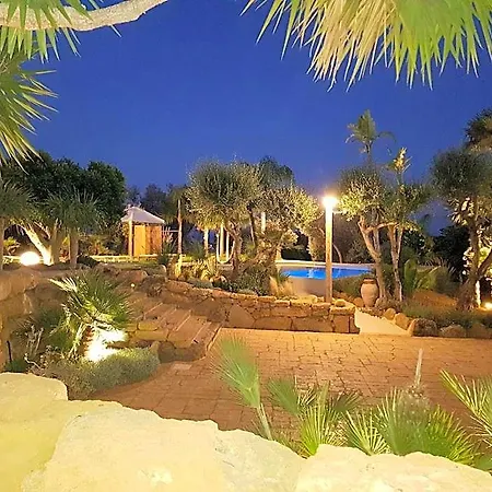 Lekythos Bed & Breakfast 4*