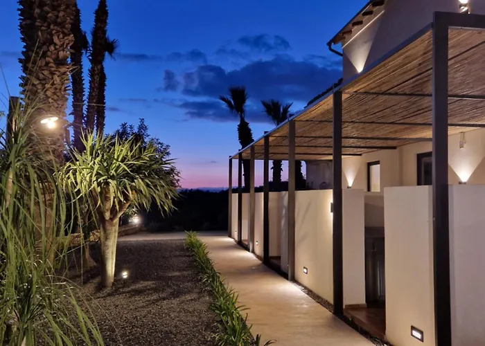 Bed & Breakfast Lekythos